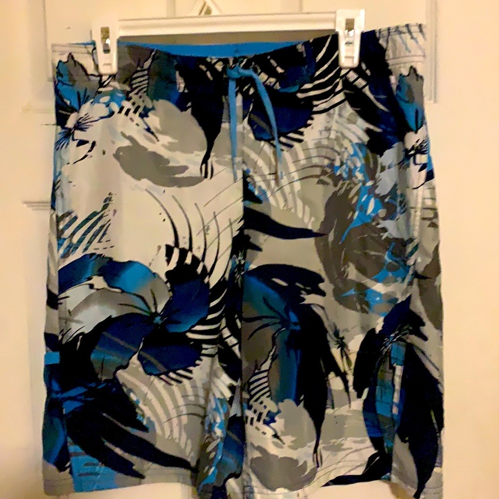 Nike men’s size large swim trunks Hawaiian print blue and white